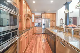 272 Cabernet Dr, New Castle, PA 16105 - Photo 18