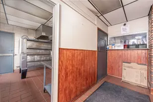 521 Grant St, Duquesne, PA 15110 - Photo 2