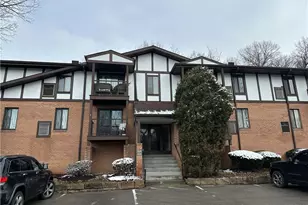 2008 Thornberry Dr, Pittsburgh, PA 15237 - Photo 1