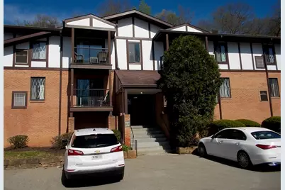 2008 Thornberry Dr #2008, Ross Twp, PA 15237 - Photo 1