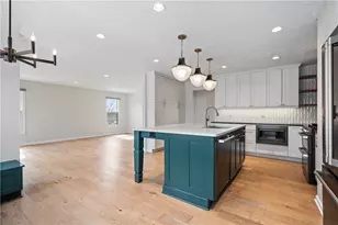 7053 Highland Creek Dr, South Fayette, PA 15017 - Photo 10