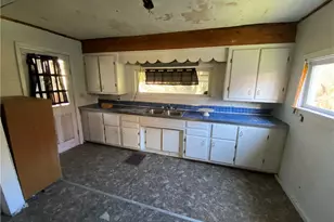 384 Market St, Clarksville, PA 15322 - Photo 16