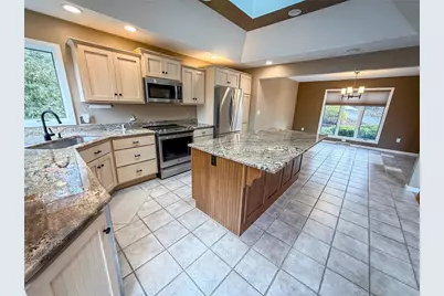 319 Lakewood Dr, Center Township, PA 16001 - Photo 12