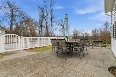 11621 Beacon Dr, Irwin, PA 15642 - Photo 40
