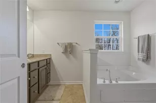 11621 Beacon Dr, Irwin, PA 15642 - Photo 28