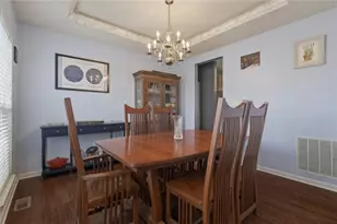 11621 Beacon Dr, Irwin, PA 15642 - Photo 14