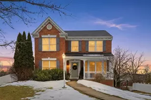 1007 Fieldstone Dr, Cecil, PA 15317 - Photo 2