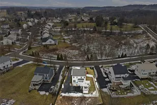 1007 Fieldstone Dr, Cecil, PA 15317 - Photo 44