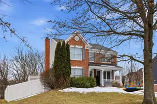 1007 Fieldstone Dr, Cecil, PA 15317 - Photo 4