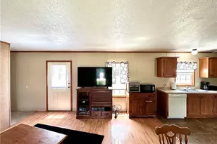 1761 Old Youngstown Rd, Union Township, PA 16116 - Photo 12