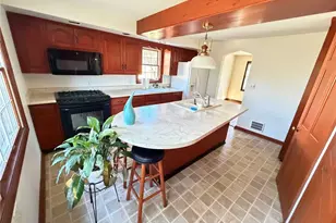 5684 Valleyview Dr, Bethel Park, PA 15102 - Photo 6