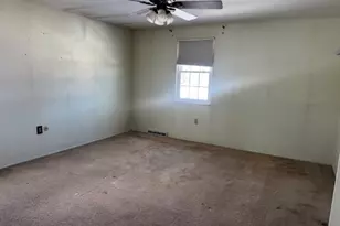 8612 E Barkhurst Dr, Pittsburgh, PA 15237 - Photo 16