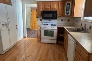 8612 E Barkhurst Dr, Pittsburgh, PA 15237 - Photo 10