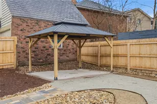 6123 Callery St, Pittsburgh, PA 15206 - Photo 42