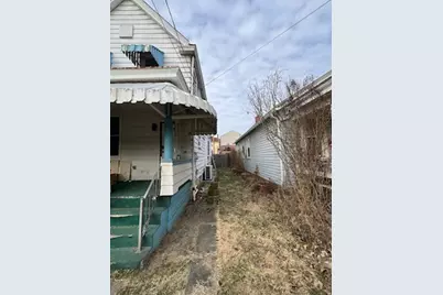 1122 Race St, McKees Rocks, PA 15136 - Photo 2