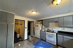 7024 Hermitage St, Pittsburgh, PA 15208 - Photo 4