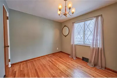 308 Sandy Dr, Pittsburgh, PA 15116 - Photo 8