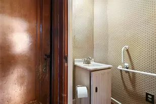 36 Commonwealth Ave, Duquesne, PA 15110 - Photo 26