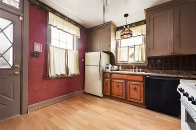 36 Commonwealth Ave, Duquesne, PA 15110 - Photo 18