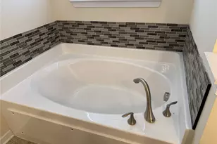 617 Broadmore Ln, Pine Township, PA 15090 - Photo 14