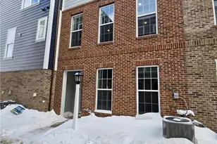 305 Frederick Ln, Cranberry Township, PA 16066 - Photo 2