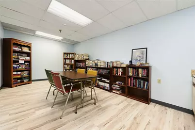 1987 Centurion Dr #9, Pittsburgh, PA 15221 - Photo 6