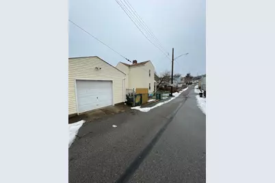 1600 McClure St, Homestead, PA 15120 - Photo 8