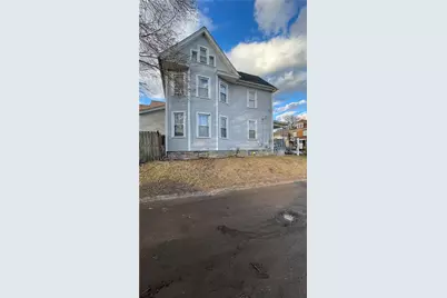 705 Blaine St, New Castle, PA 16101 - Photo 2