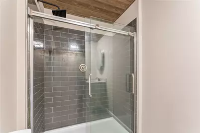 864 Main St, McClellandtown, PA 15458 - Photo 6