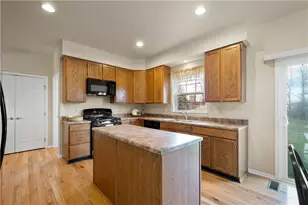 2076 Majestic Dr, North Strabane, PA 15317 - Photo 12