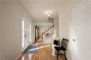 2076 Majestic Dr, North Strabane, PA 15317 - Photo 8