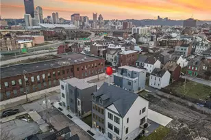 909 Rickenbach St, Pittsburgh, PA 15212 - Photo 2