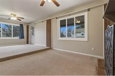 299 Hansen Ave, Ellwood City, PA 16117 - Photo 10