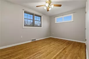 299 Hansen Ave, Ellwood City, PA 16117 - Photo 22