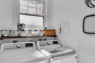 2721 Miles Ave, Pittsburgh, PA 15216 - Photo 16