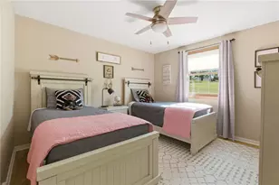 109 Holly Dr, Canonsburg, PA 15317 - Photo 20