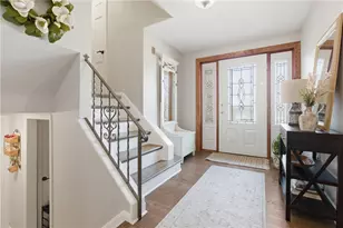 109 Holly Dr, Canonsburg, PA 15317 - Photo 4