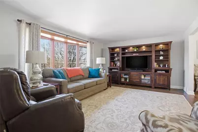 109 Holly Dr, Canonsburg, PA 15317 - Photo 6