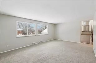 537 Fieldstone Dr, Monroeville, PA 15146 - Photo 12