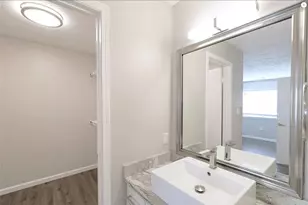 916 Beaver Grade Rd 916 Beaver Grade Rd, Coraopolis, PA 15108 - Photo 2