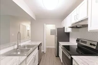 916 Beaver Grade Rd 916 Beaver Grade Rd, Coraopolis, PA 15108 - Photo 6