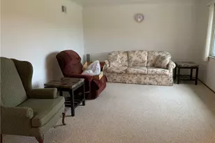 420 Grant Ave Ext, West Mifflin, PA 15122 - Photo 2