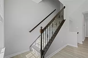 209 Lockheed Dr, Coraopolis, PA 15108 - Photo 22