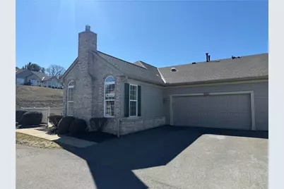 3094 Kensington Ct, Connoquenessing Township, PA 16053 - Photo 4