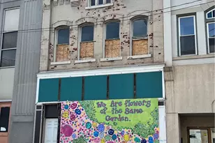 404 Clay Ave, Jeannette, PA 15644 - Photo 2