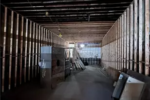 404 Clay Ave, Jeannette, PA 15644 - Photo 4