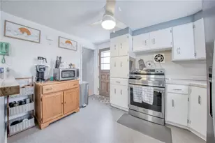 2204 Lynnbrook Ave, Pittsburgh, PA 15226 - Photo 10