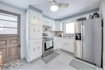 2204 Lynnbrook Ave, Pittsburgh, PA 15226 - Photo 14