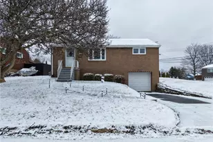 2204 Lynnbrook Ave, Pittsburgh, PA 15226 - Photo 4