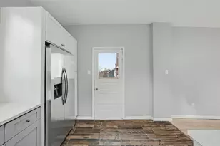 440 Iberia St, Pittsburgh, PA 15211 - Photo 12